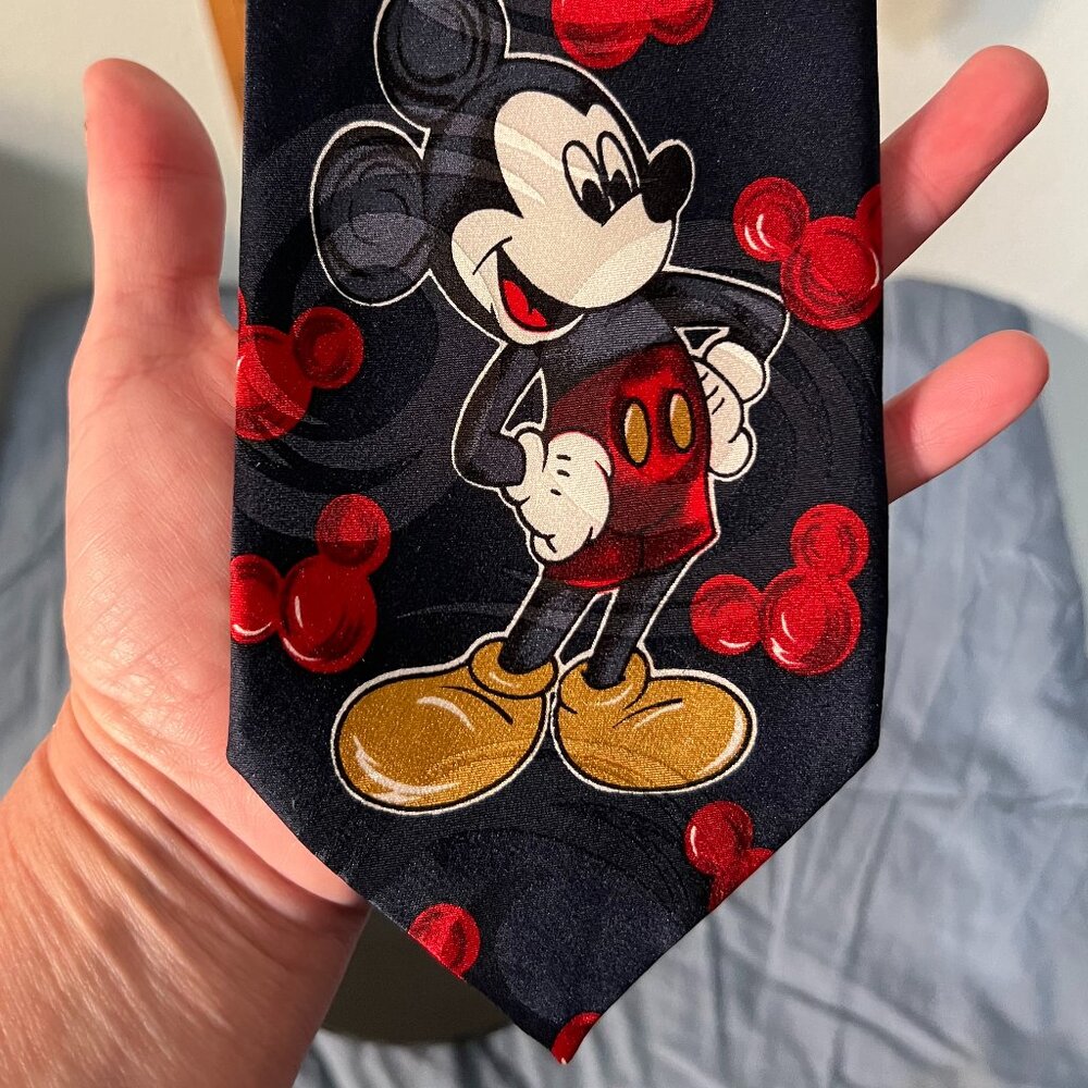 Disney Mickey Unlimited Navy w Graphic Print Tie